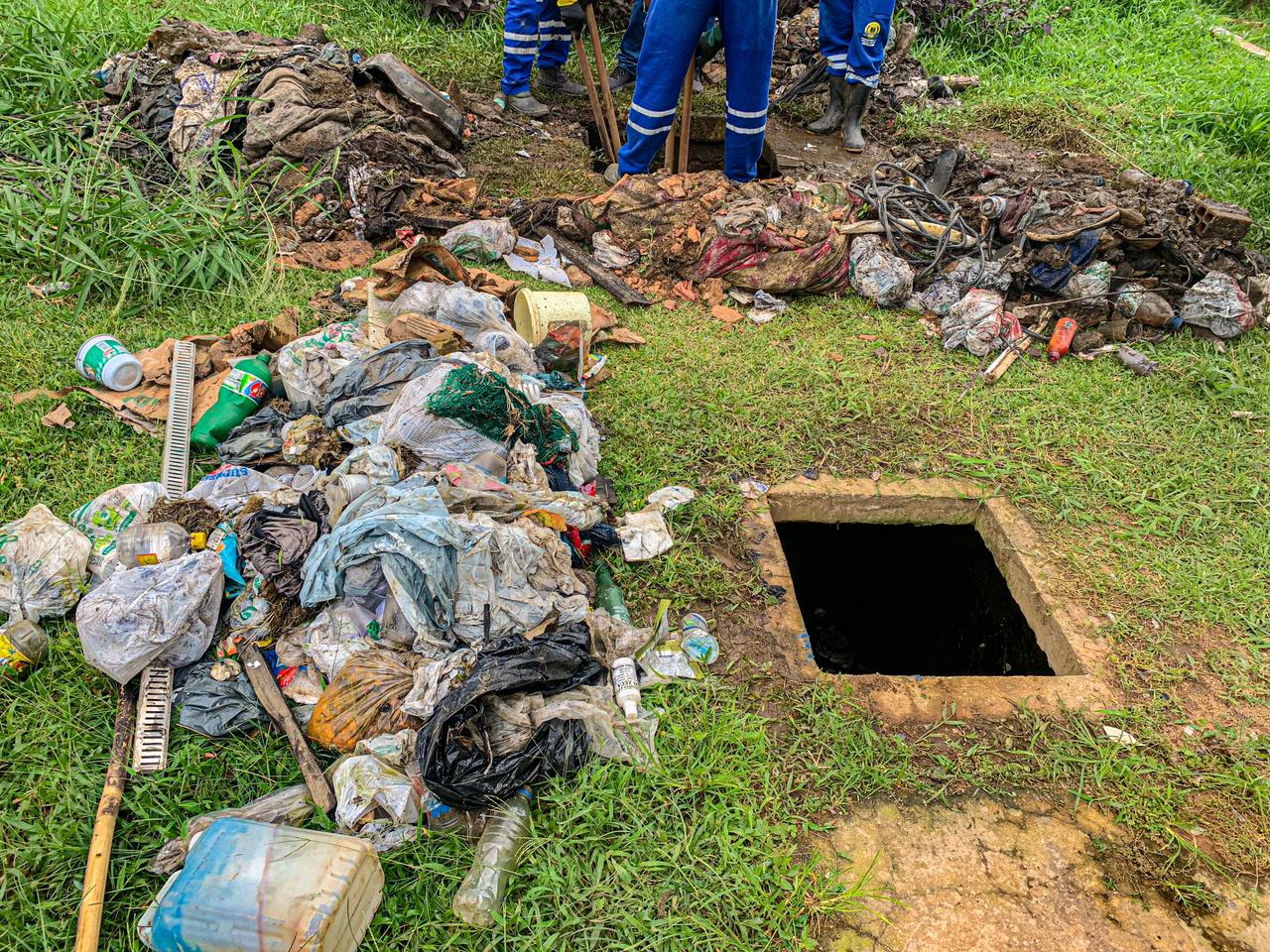 Município precisa da cooperação da população para não jogar lixo nas ruas