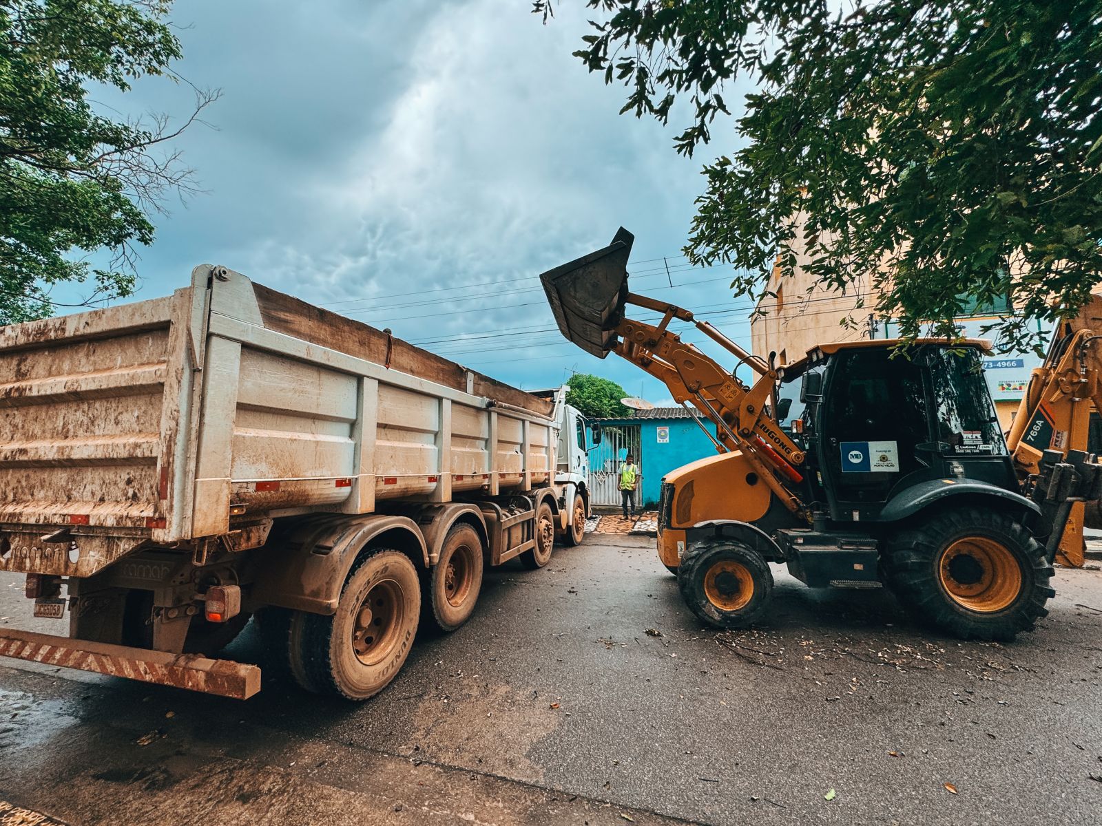 Trabalhos iniciaram na manhã desta quarta-feira (30), com equipes da Semusb