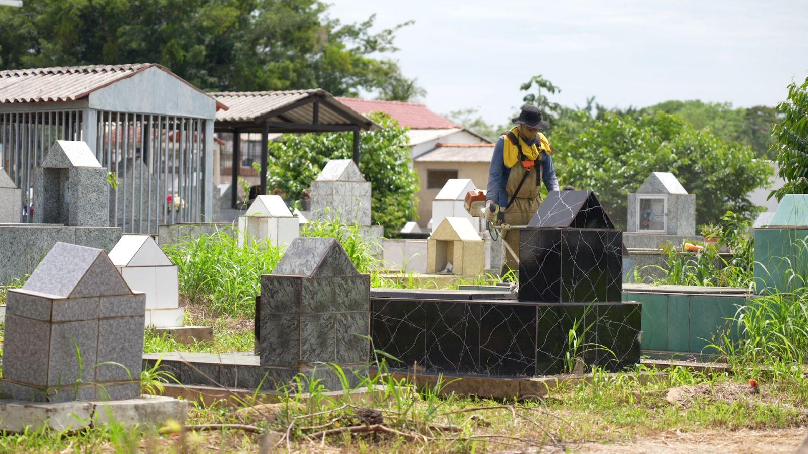 Diversos serviços estão sendo realizados pela equipe da Seinfra