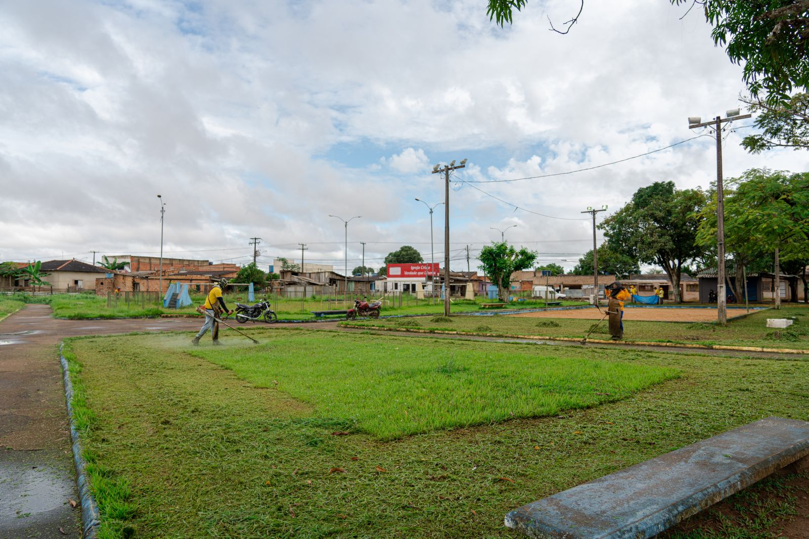 Após o período chuvoso, os locais devem receber serviços de pintura