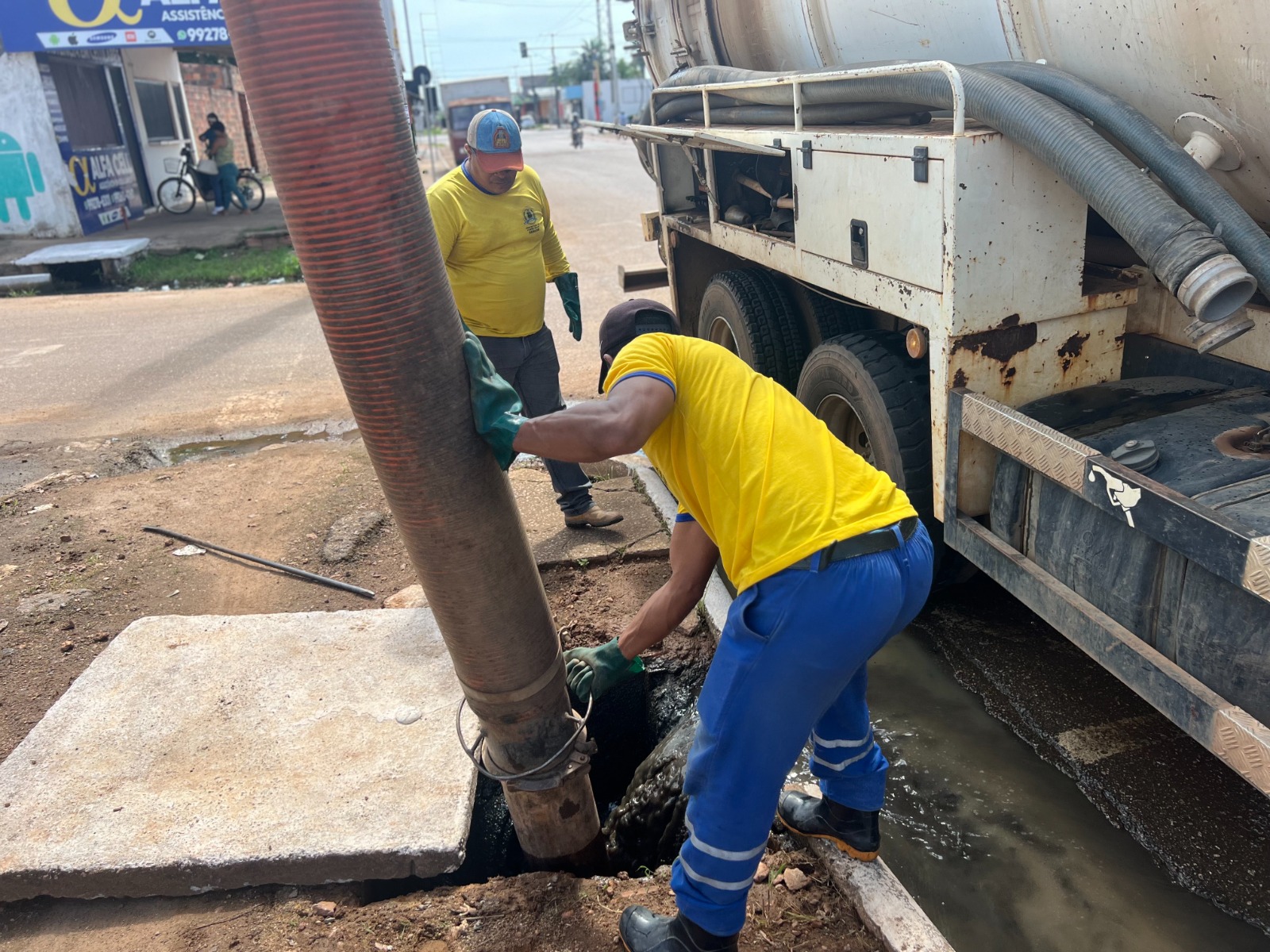 Ações de manutenção e limpeza  seguem avançando na rede de drenagem da capital