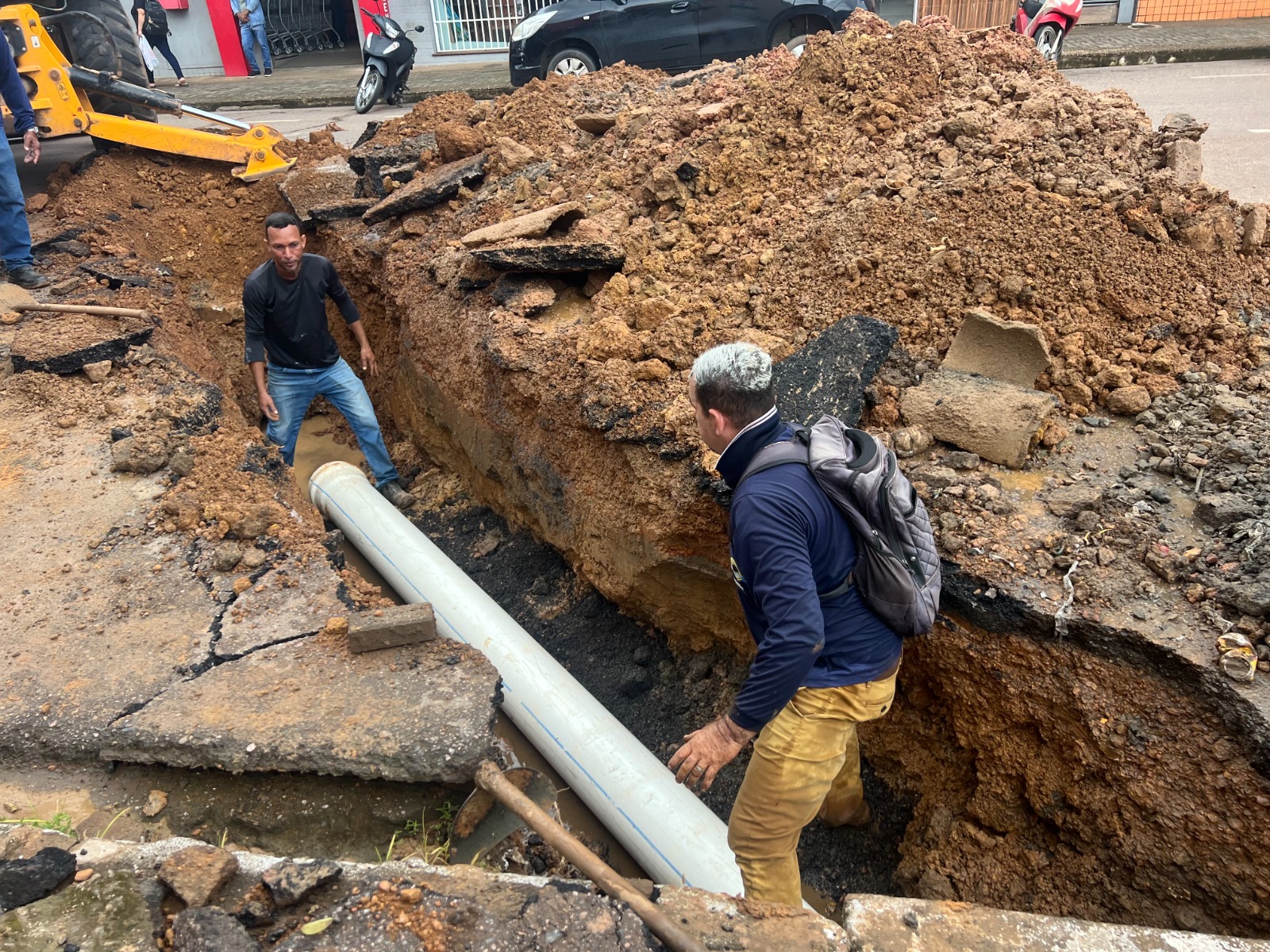 Manilhas de 30 milímetros estão sendo substituídas por tubos do mesmo diâmetro