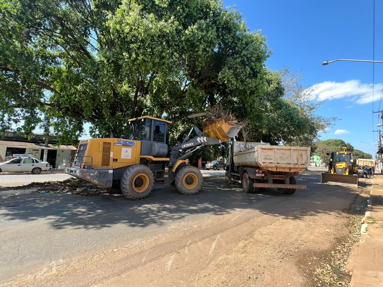 Trabalho das equipes de limpeza da Prefeitura de Porto Velho tem assegurado ruas mais limpas 